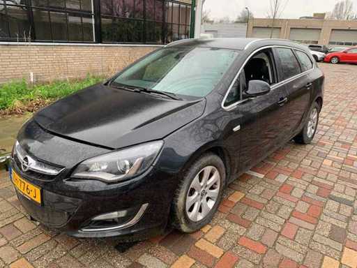 Opel - 2014 - Astra Sports Tourer - 1.4 Turbo Sport - Samochód osobowy