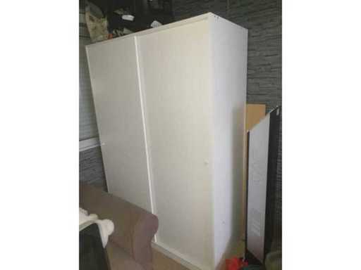 Armoire avec 2 portes coulissantes