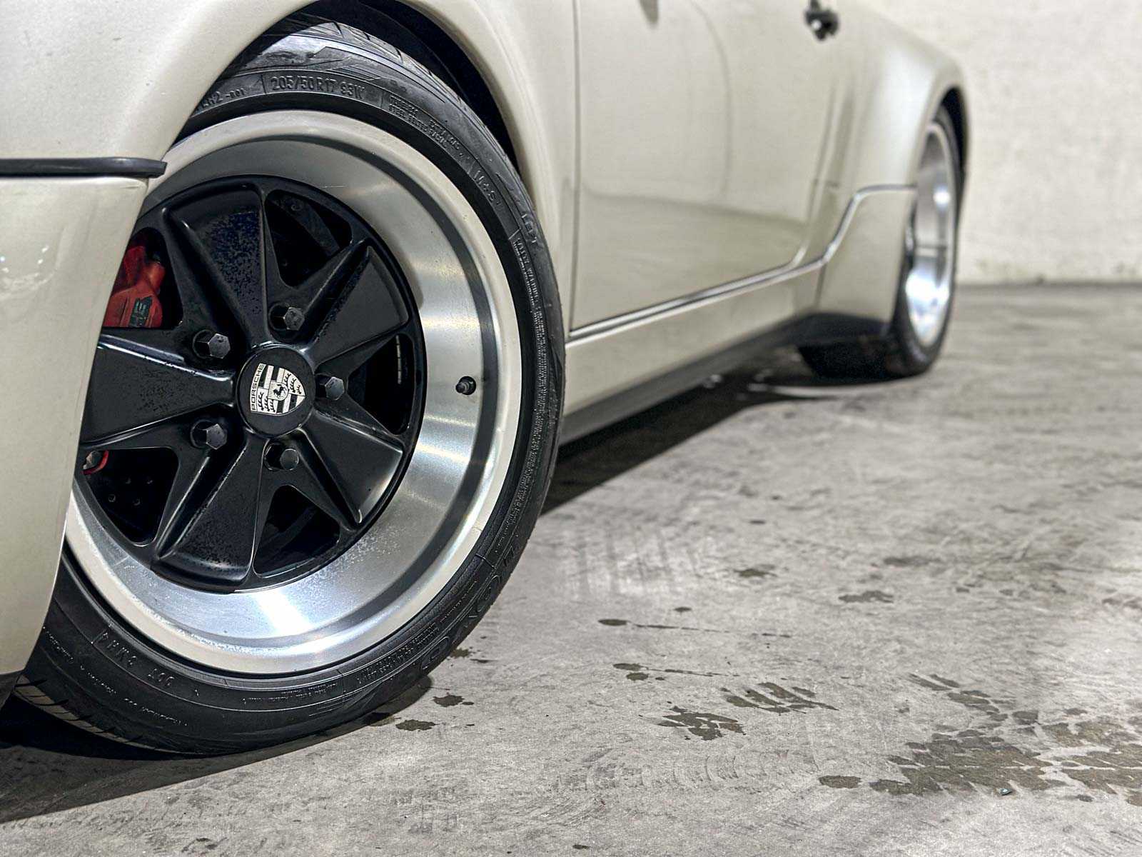 Porsche 911 Carrera 4 3.6 -Automaat- 250pk 1990