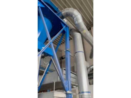 a12ab6f5-b01e-4043-a3be-beec27213f3c.mp4