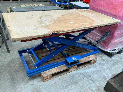 1999 Quarrate Supporto Elevatore Pneumatic Scissor Lift Table
