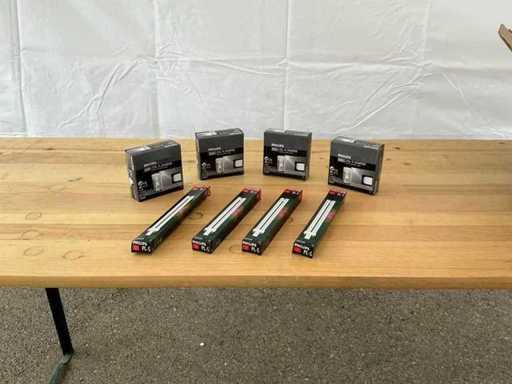 Mixed lot of lighting fixtures and starters