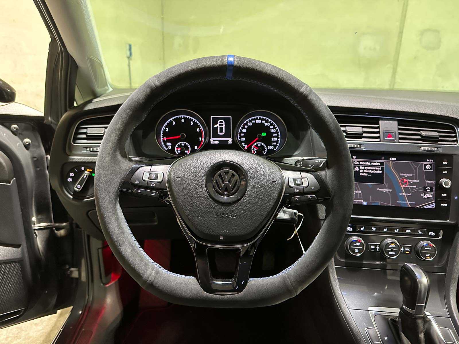 Volkswagen Golf 1.0 TSI Comfortline Business 110pk 2018 (Origineel-NL), RX-771-L