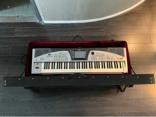 Roland E-60 digitale piano