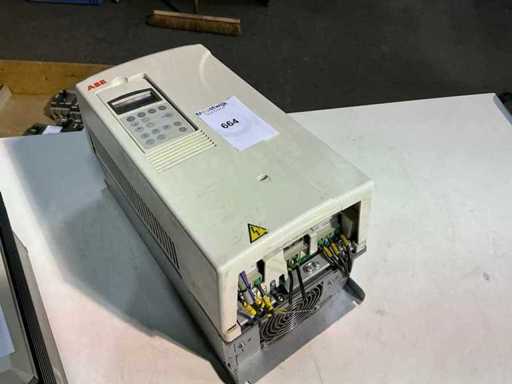 ABB ACS800 Frequentieregelaar