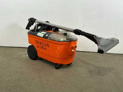 2011 Kärcher Puzzi 100 Carpet Cleaner