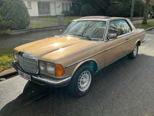 Mercedes-Benz W123 280CE Oldtimer