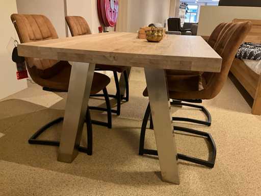 D?bowy stó? do jadalni