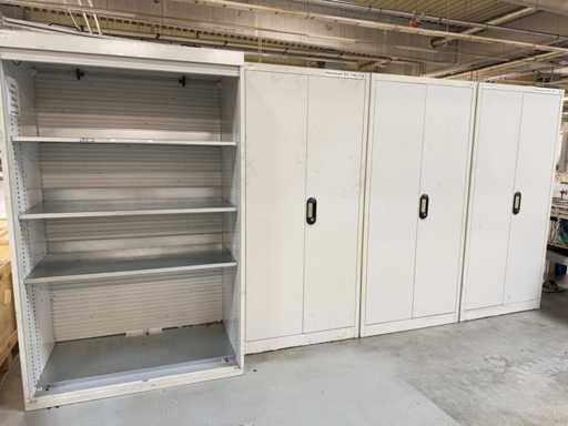   4 armoires d’atelier