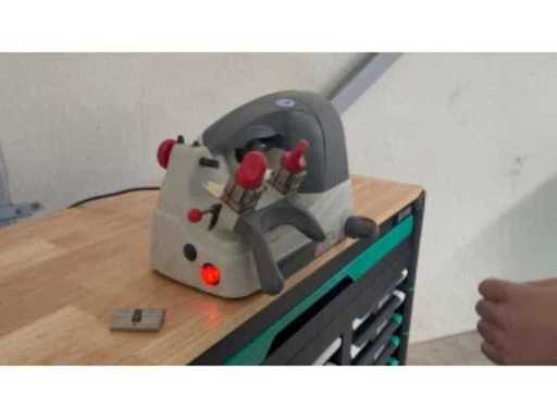 fe0ecc8a-a907-4868-ba57-27067c0c9092.mp4