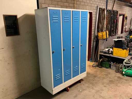 Locker cabinet