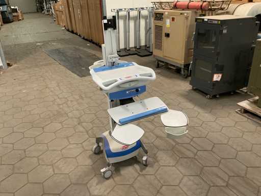 Monitor del computer per carrelli Rubbermaid 1849201 Hospital 2016