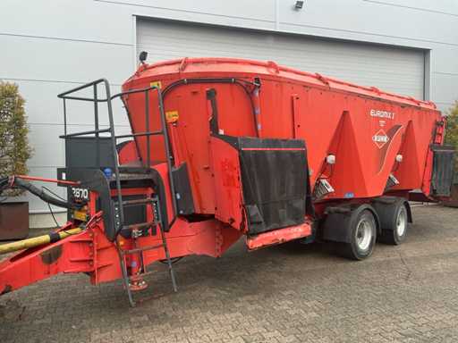 2015 Kuhn Euromix 2870 Voermengwagen