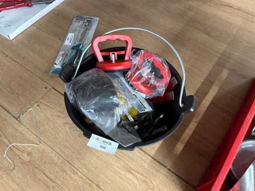 Technocraft Verschiedene Handwerkzeuge im Eimer