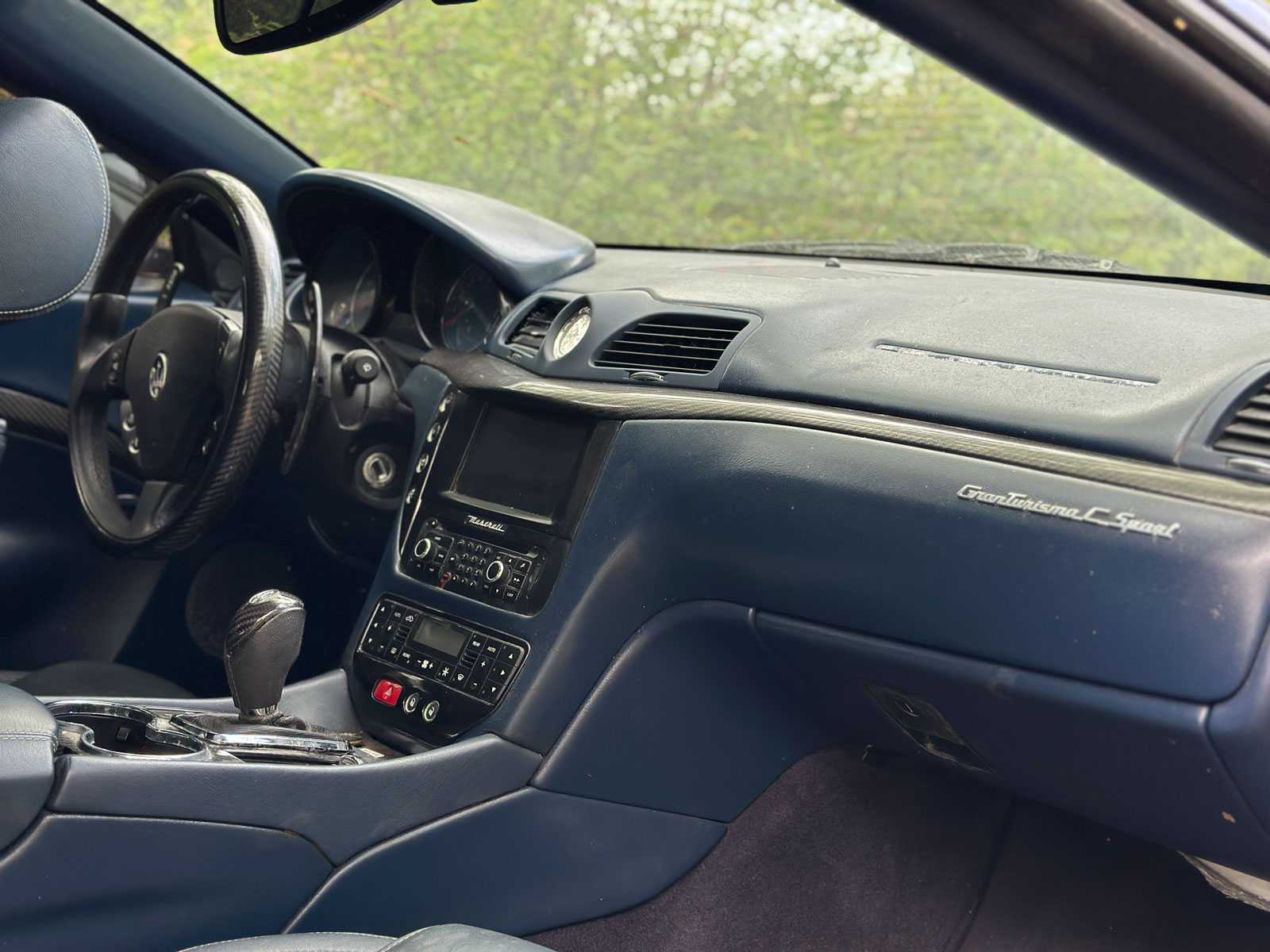 Maserati GranCabrio 4.7 V8 MC line 440pk 2012