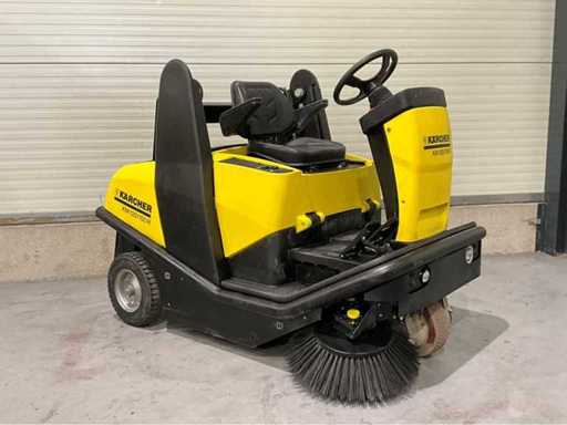 Karcher KM120/150 R Ride-on Sweeper