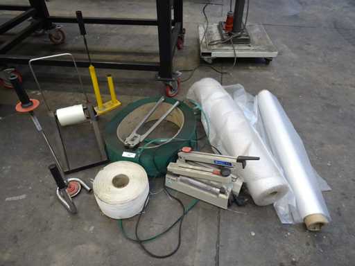 Batch of packaging material