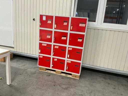 4-deurs lockerkast (3x)