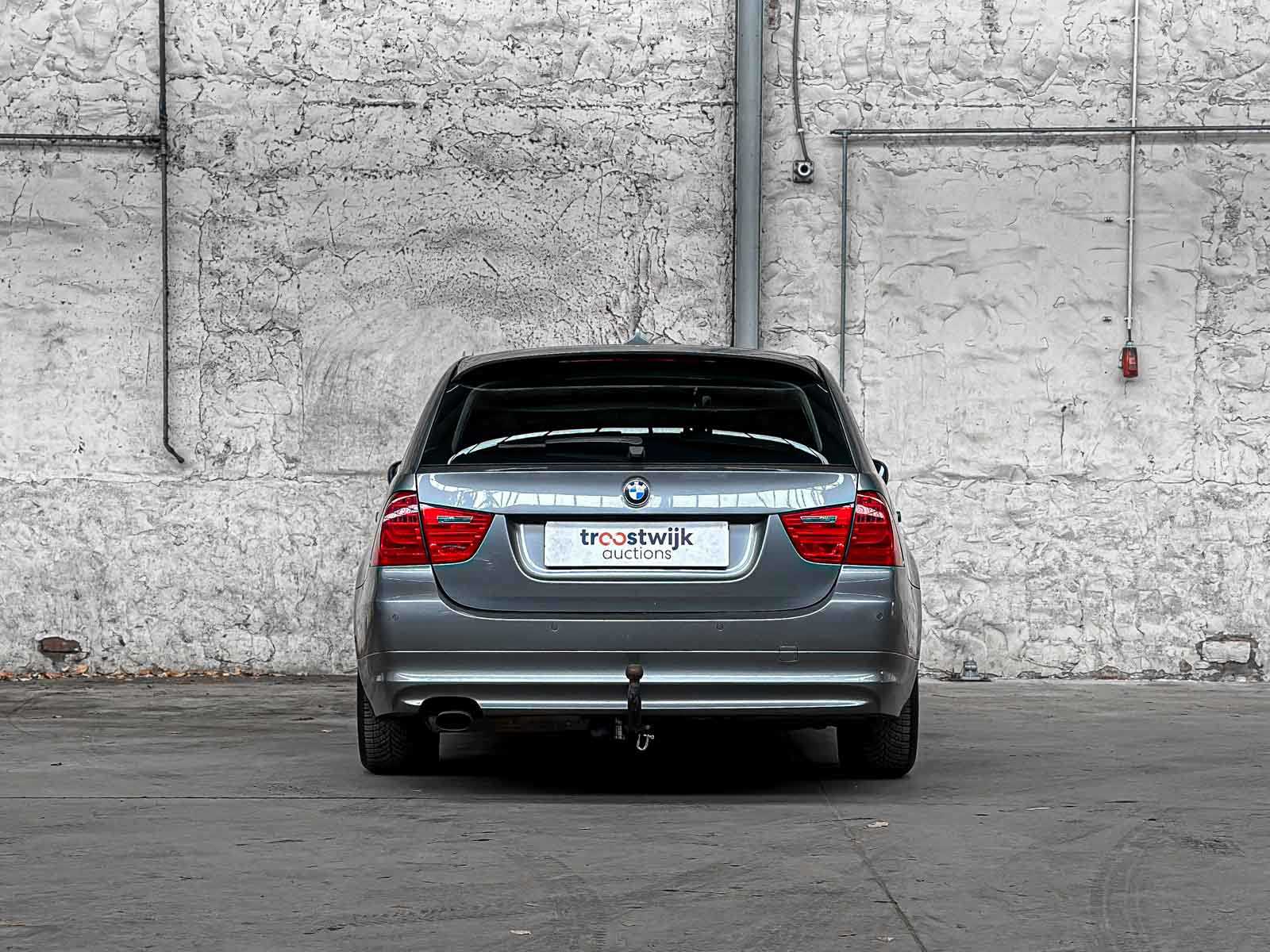 BMW 318i Touring Corporate Lease Luxury Line 136 PS 2011 (Original-NL) 3er, 51-SKX-6