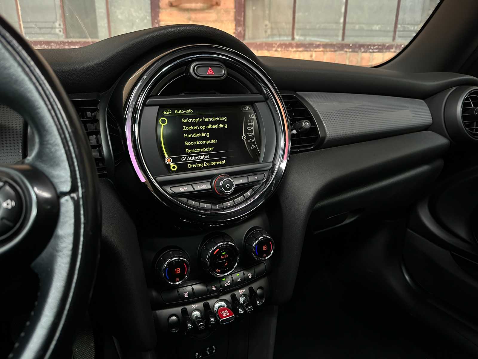 Mini Cooper Business 1.5 136pk 2016 (Origineel-NL), JF-468-B