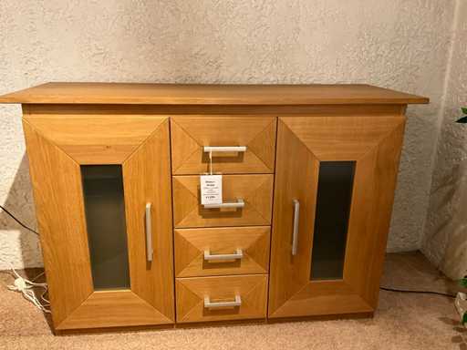 Ariane D?bowy Kredens