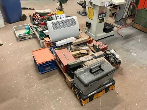 Lotto di utensili manuali