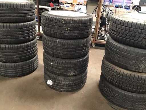 BMW-Felgen mit Reifen (4x)