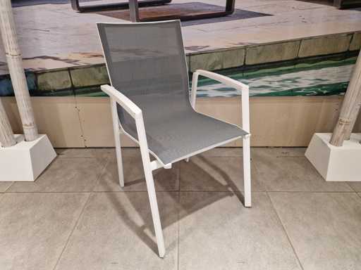 2 x chaise empilable Garden Prestige Alu Bondi White Matt avec accoudoir - Gris argenté