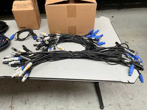 Lot de câbles divers