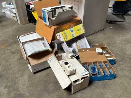 Charge von Elektroinstallationsmaterialien
