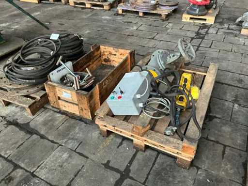 Batch of various parts