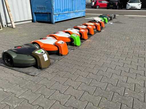 Stihl Roboterrasenmäher (7x)