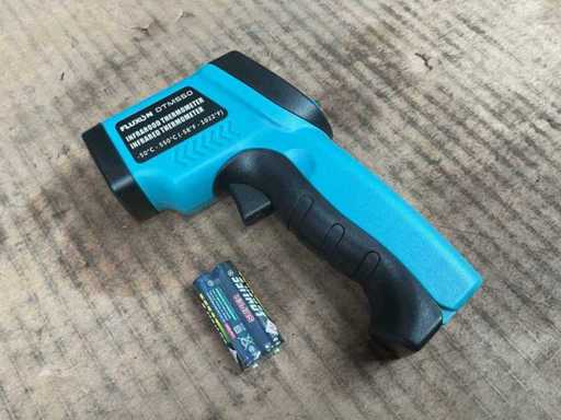 Fluxon DTM550 Thermometer