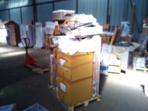 Pallet of 40 items customer return amazon grade C