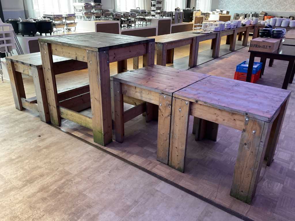 Różne stoły restauracyjne (4x)