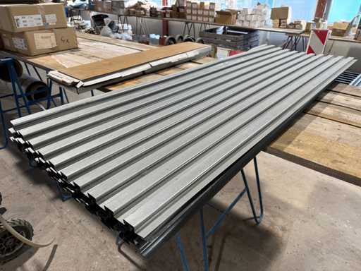 Ró?ne materia?y budowlane (4x)