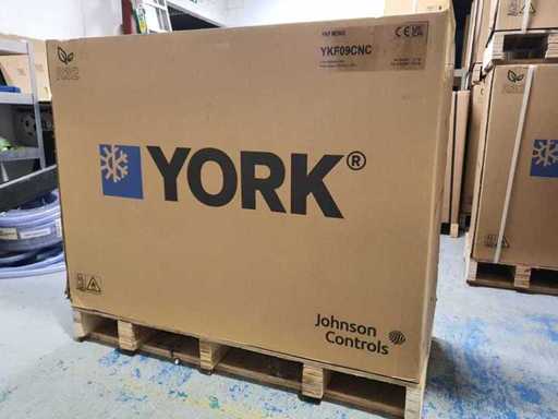 YORK - YKF07CNC - Pompă de căldură monobloc cu sursă de aer de 7kW (5x)