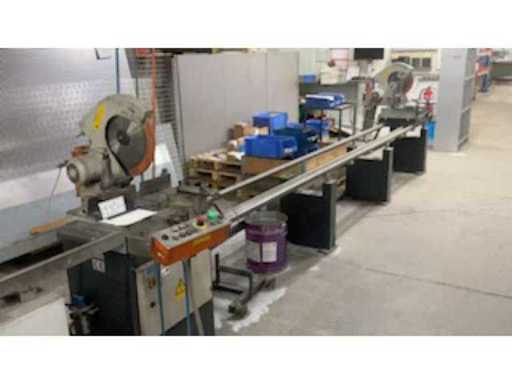 e8a008aa-7dab-42e8-945f-367b35c74dd6.mp4