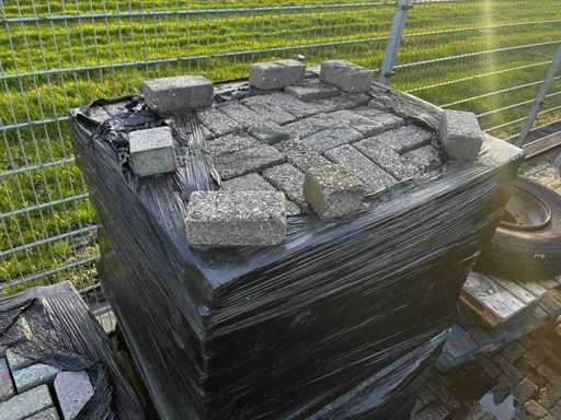 Pallet Concrete Pavers (6x)