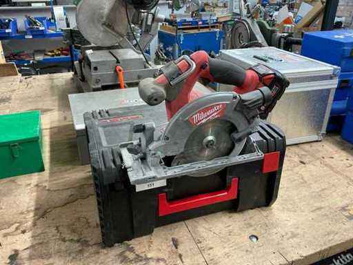 Piła tarczowa Milwaukee M18 CCS55 z 2022 roku