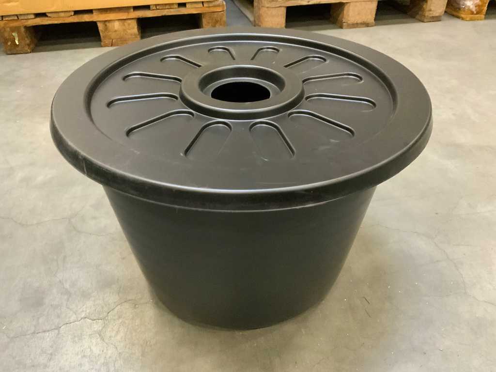 Water tank / tub with cover (98x)