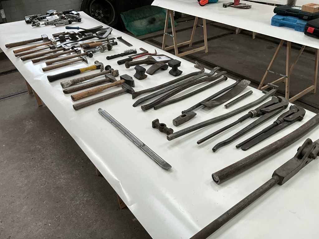 Batch of sheet metal tools