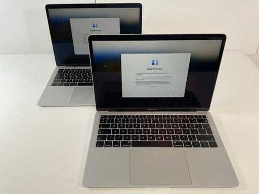 Apple MacBook Air 13.3", Core(TM) i5 8. generacji, 8 GB RAM, 251 GB SSD Laptopy (2x)