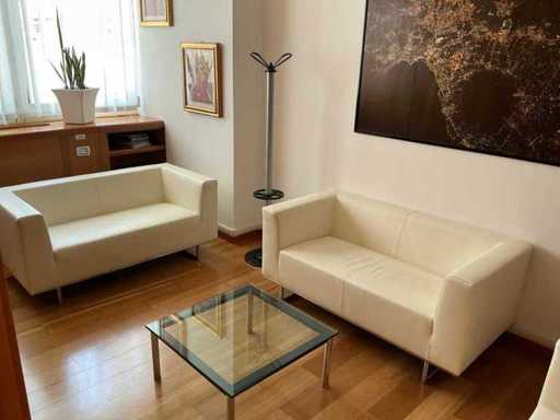 Waiting room composition