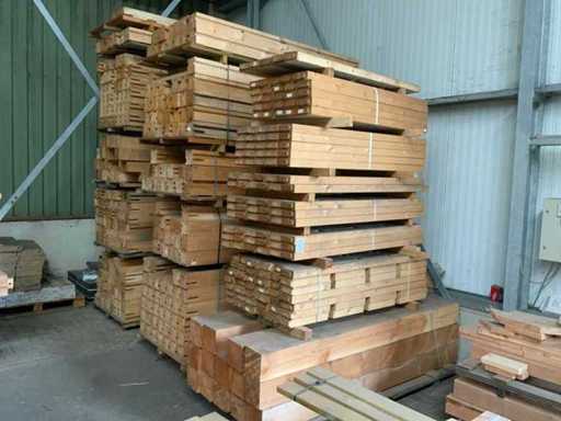 Batch of Douglas wood posts and ring beams