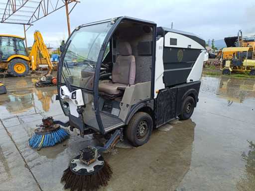 Johnston Sweepers Ltd. - C100 - Spazzino stradale e depositi - 2012