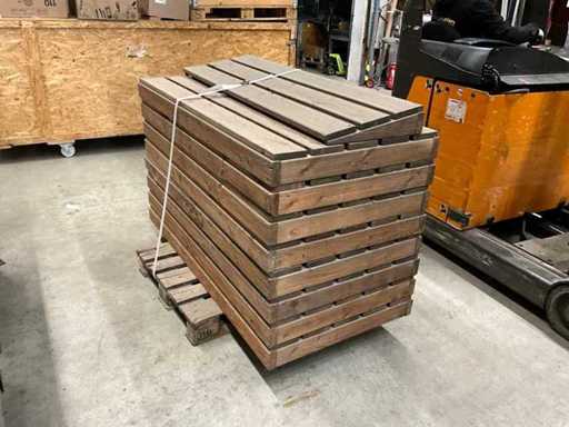 8x larikshouten modules 800 x 1600 mm groot 140 mm hoog, gemaakt van 25 mm lariksplanken, bijvoorbeeld terrasoverkapping + helling