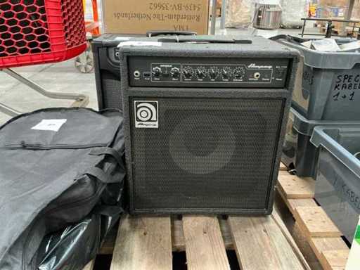 Ampeg BA-110 Versterker