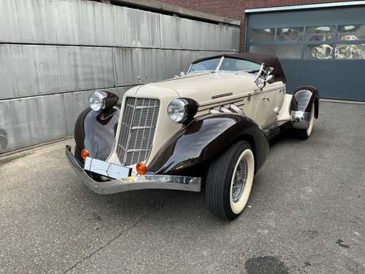 Auburn Super Charged Speedster - Classic Car