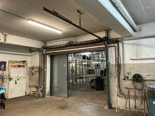 Deckensektionaltor ohne Paneele